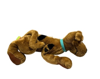 2001 Scooby Doo Stuffed Animal Dog Fun & Floppy Lying Down 12” Plush Toy New