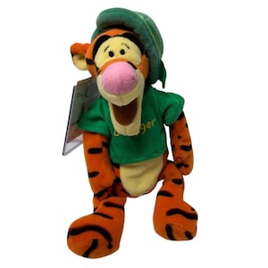 St. Patricks Day Tigger 9&quot; Plush Beanbag Winnie the Pooh Disney Store with Tags