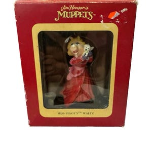 Carlton Cards - Ornamento natalizio vintage di Jim Henson, Muppet, Miss Piggy's Waltz