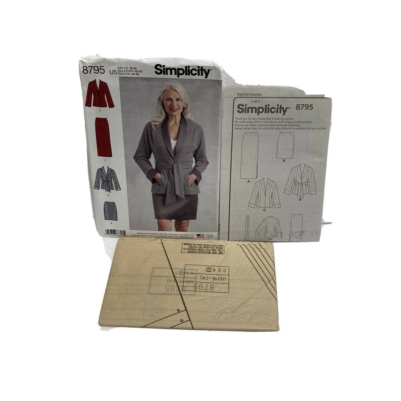 Simplicity 8795 Misses'/Miss Petite Skirt Jacket and Belt Sewing Pattern Simplicity 8795 Misses'/Miss Petite Skirt Jacket and Belt Sewing Pattern