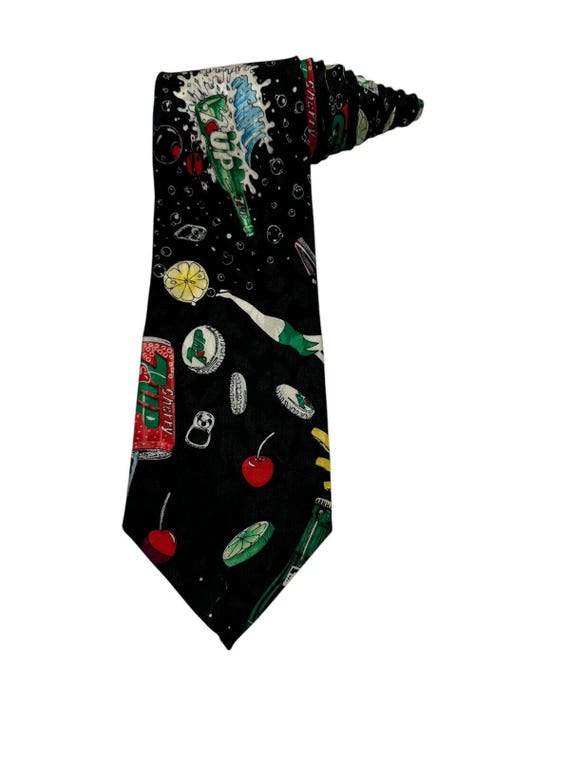 Nicole Miller 7 Up Seven Up Soda Diet Cherry Vintage Novelty Necktie Advertising