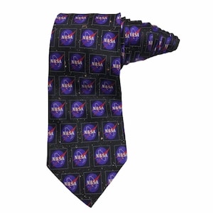 Museum Artifacts NASA Logo 100% Silk Vintage Novelty NeckTie