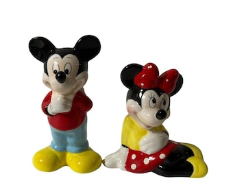 Disney Mickey Minnie in Love Ceramic Salt Pepper Shakers New England Society