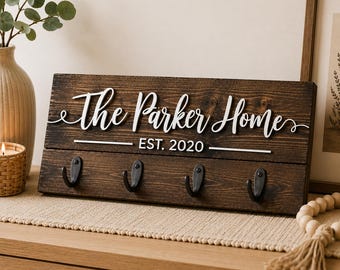 Personalized Key Holder Wall Mount, Custom Family Name Sign, Entryway Key Rack, Personalized Key Hook, Housewarming Gift, Farmhouse Decor