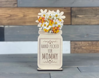 Personalized Flower Vase for Mom: Custom Engraved Birch Wood Holder