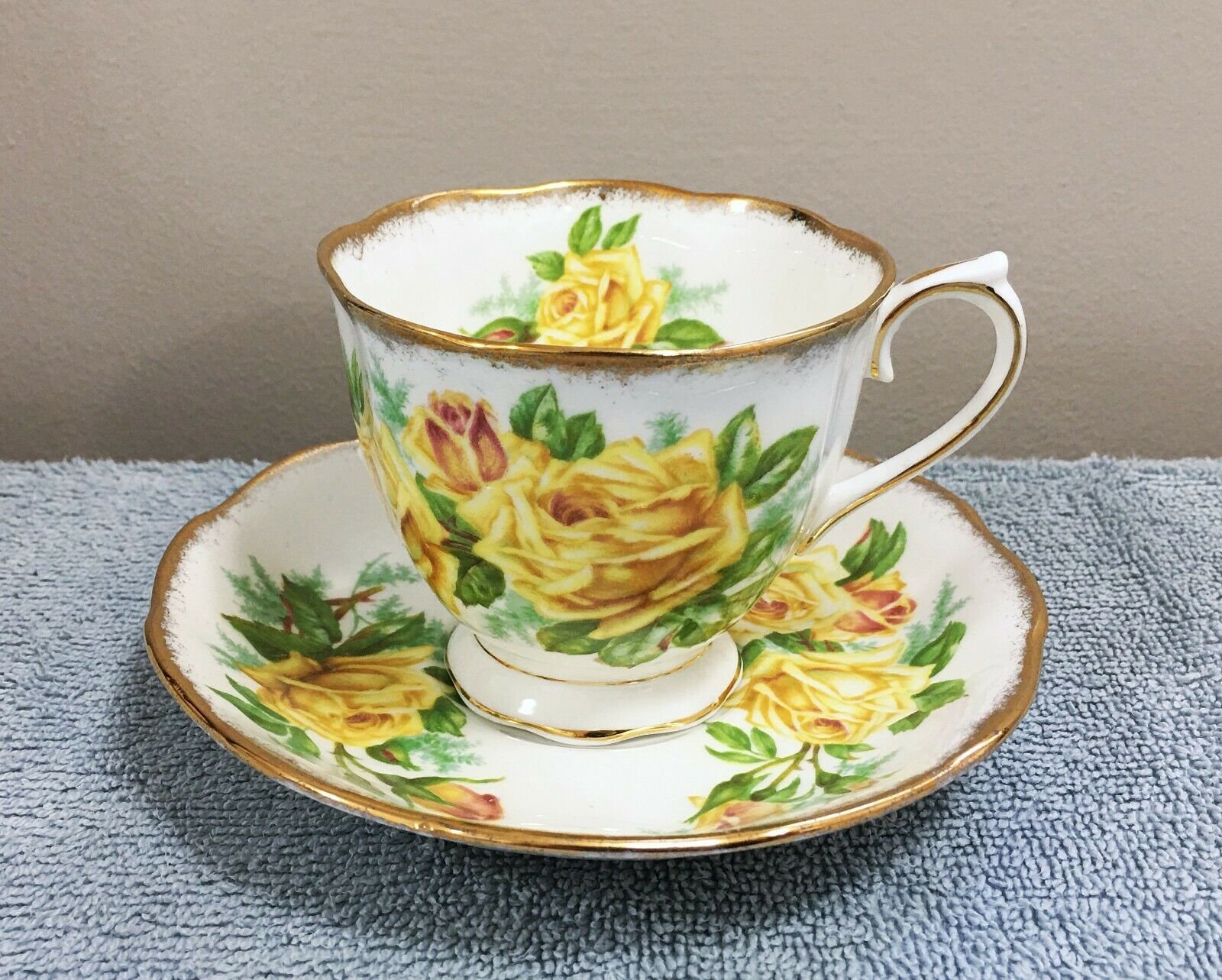 Yellow Roses Tea Cup and Saucer Royal Albert Bone China England Tea