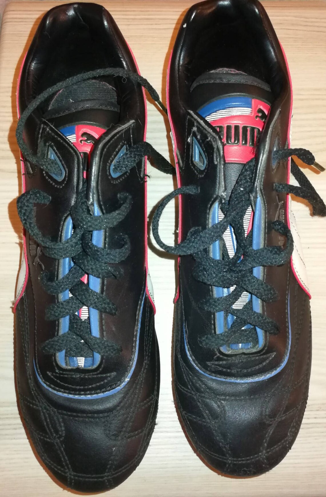 Chaussures De Foot Uhlsport Rares – Taille 9.5 – Rétro – Multi-colore – Neuves Sans Boîte