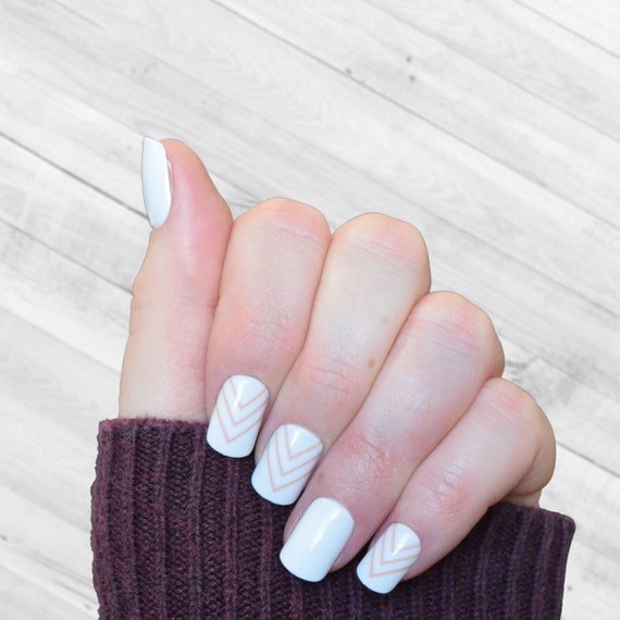 How to DIY Your Own French Manicure