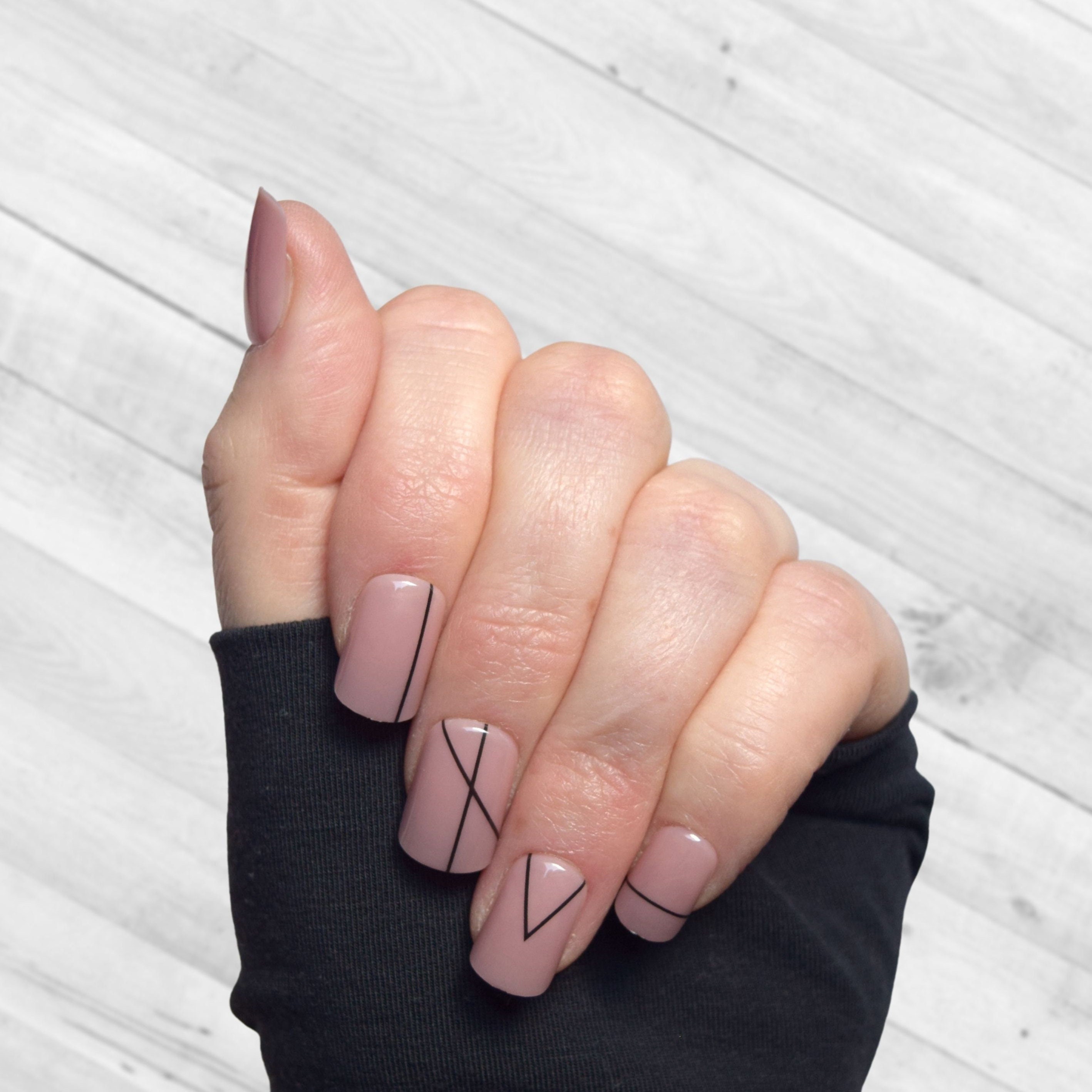 Pink & Black Lines Designer Press on Nails Mom Nails Glue on - Etsy UK Pink & Black Lines Designer Press on Nails Mom Nails Glue on - Etsy UK