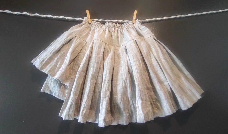 Mini jupe plissée en lin pour enfants, taille unique 136 cm T8, couleur naturelle, adoucie, bohème rustique, style campagnard, cadeau unique en son genre image 10