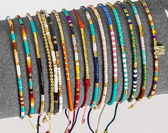 Pulsera pequeña de cuentas estilo bohemio, pulsera ajustable apilable de cuentas de semillas de colores, pulseras a juego con estilo veraniego.