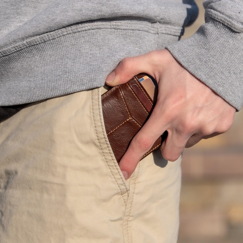 Front pocket wallet