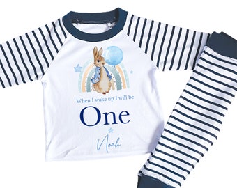 Personalisierter Pyjama für Jungen, Wenn ich aufwache, werde ich 1 pjs sein, Jungen Geburtstagspyjama, Blauer Peter Rabbit PJS, Erster Geburtstagspyjama