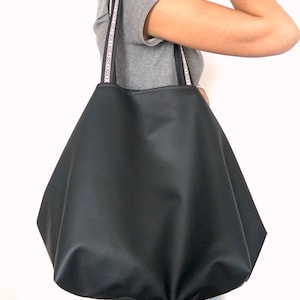 Large Black Vegan Leather Tote Bag – Handmade Slouchy Shoulder Bag with Turquoise Lining and Native-Inspired Straps Tote bag similpelle