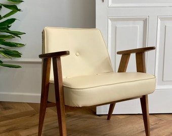 Original 366 Stuhl aus den 1960er Jahren mit echtem italienischem Leder bezogen. Entwurf J. Chierowski