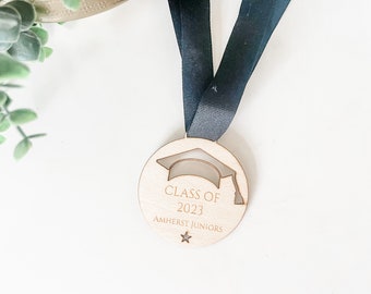 Teacher pupil gift, medal, school leavers, personalised, Reward, Star Of The Week, Star Pupil  PTA, Teacher, graduation, graduation medal