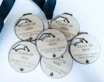 Teacher pupil gift, medal, school leavers, personalised, Reward, Star Of The Week, Star Pupil  PTA, Teacher, graduation, graduation medal