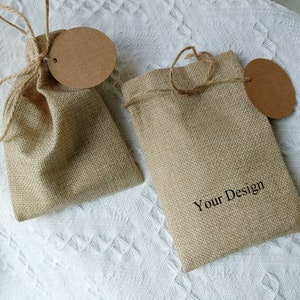 Paquete de 100 bolsas de regalo para bodas, bolsas personalizadas para baby shower, bolsas de yute, bolsas de jabón hechas a mano con flores secas, bolsas de arpillera con logotipo personalizado