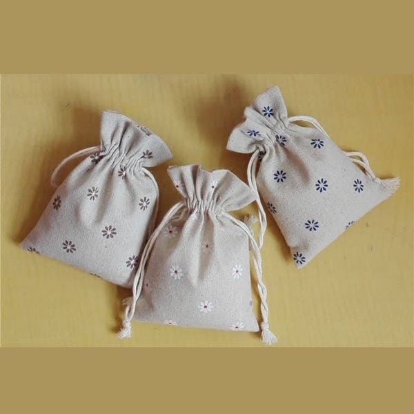 50 Pcs Pack Daisty Pattern Jewelry Pouches,Cotton Linen Bags With Drawstring,Wedding Party Favor Bags With Drawstring,Soap Organized Bags