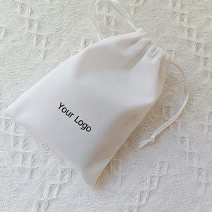 100 Pcs Bulk Soft Velvet Jewelry Bags Personalized Jewelry Pouches,Jewellery Packing Custom Logo Eco Friendly Jewelry Package Print Logo