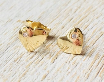 Gold heart Studs, gold hearts, 14k solid gold, stud earrings gold, dainty earrings, gold earrings, love jewelry, valentine jewelry, gift