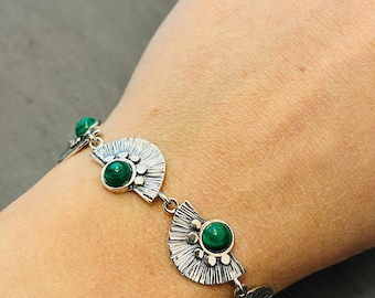 Unique malachite and silver bracelet for women, Handmade silver jewelry, Adjustable bracelet with green stone, Art Deco style jewelry