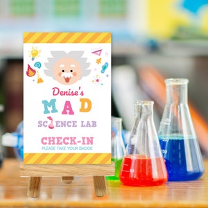 Girl Science Mad Science Lab Party Sign BEWERKBARE afdrukbare | Wetenschapper, Girly Science Lab Experiment registratie check-in teken