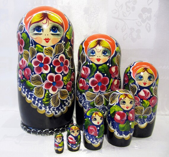 holiday nesting dolls