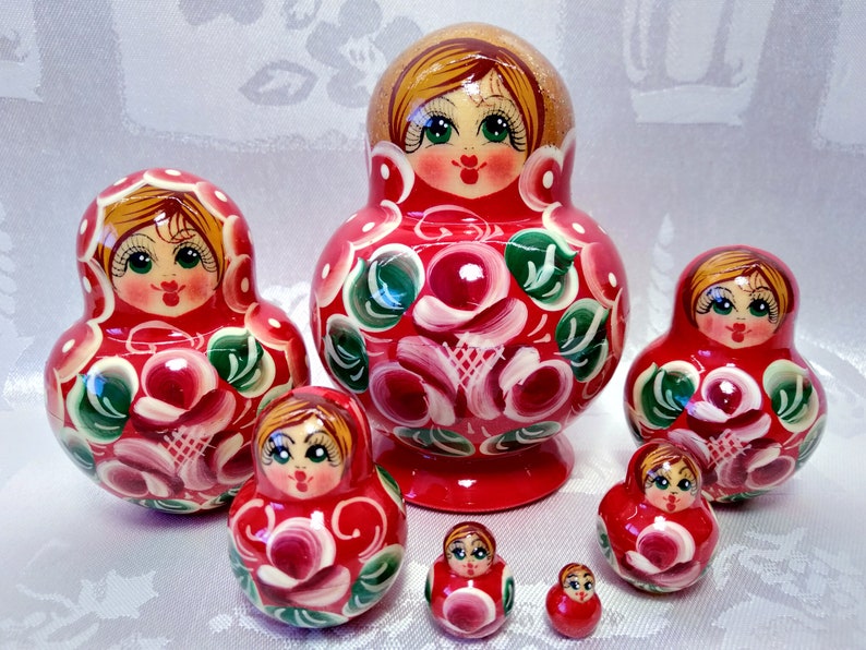 Matryoshka Russian Nesting Doll Wooden Babushka Beautiful Sunflowers 5 Pieces