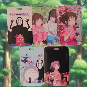 Badge porte-cartes d'identité anime avec cordon