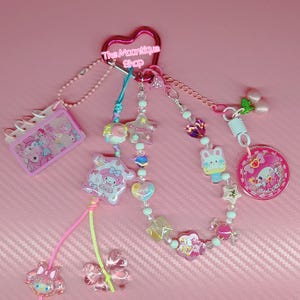 Melo Keychain – Handmade Sanrio-Inspired Charm for Ita Bags, Cosplay & Gifts