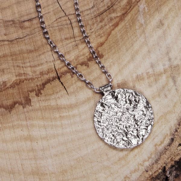 Disc Pendant - Etsy