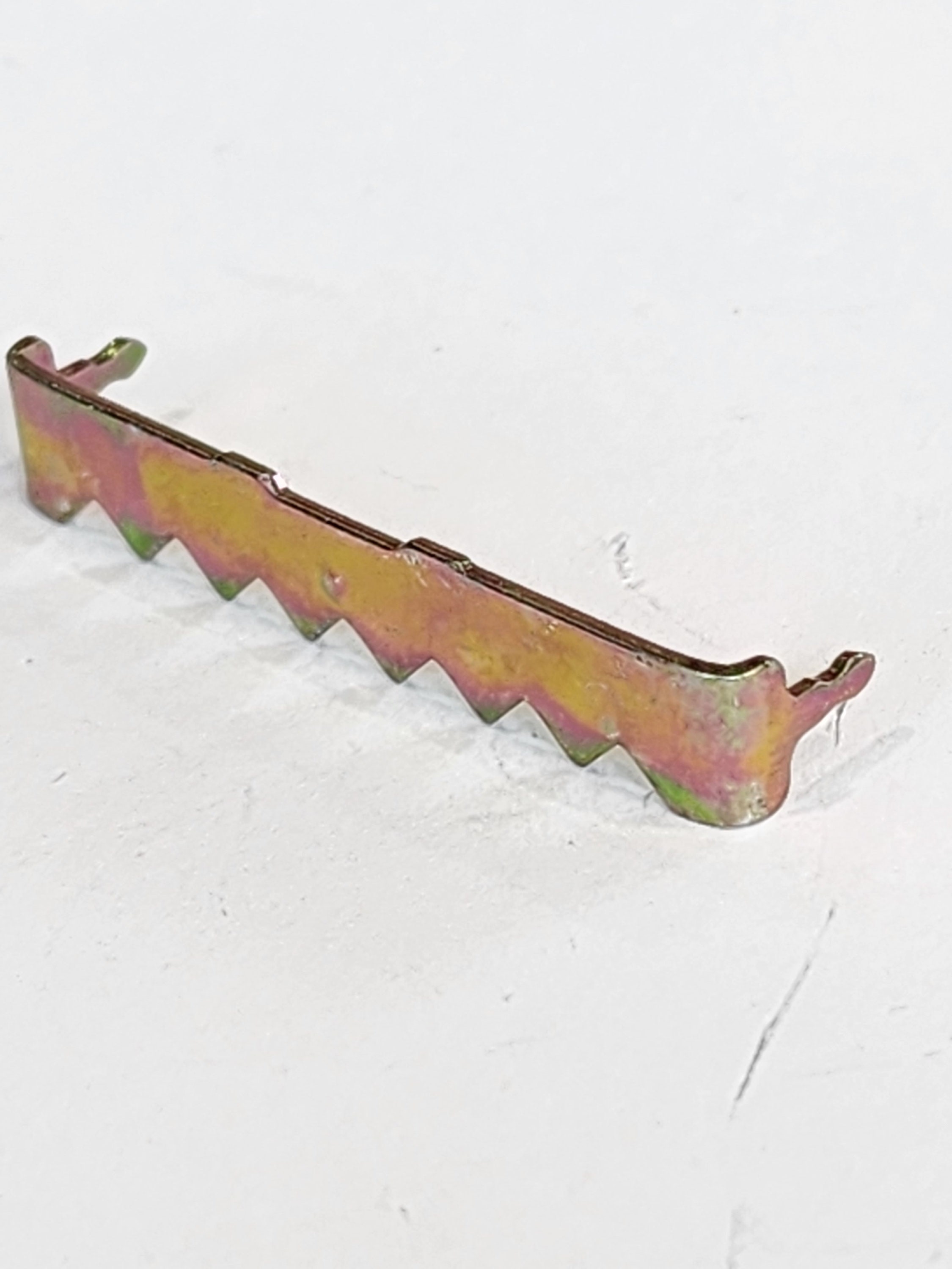 Nailess Sawtooth Picture Frame Hanger Hangers Nailless, Ook Brand