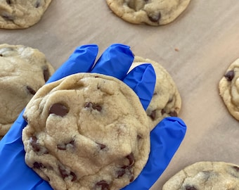 Fresh Baked Chocolate Chip 1 Doz Cookies! Best cookies!