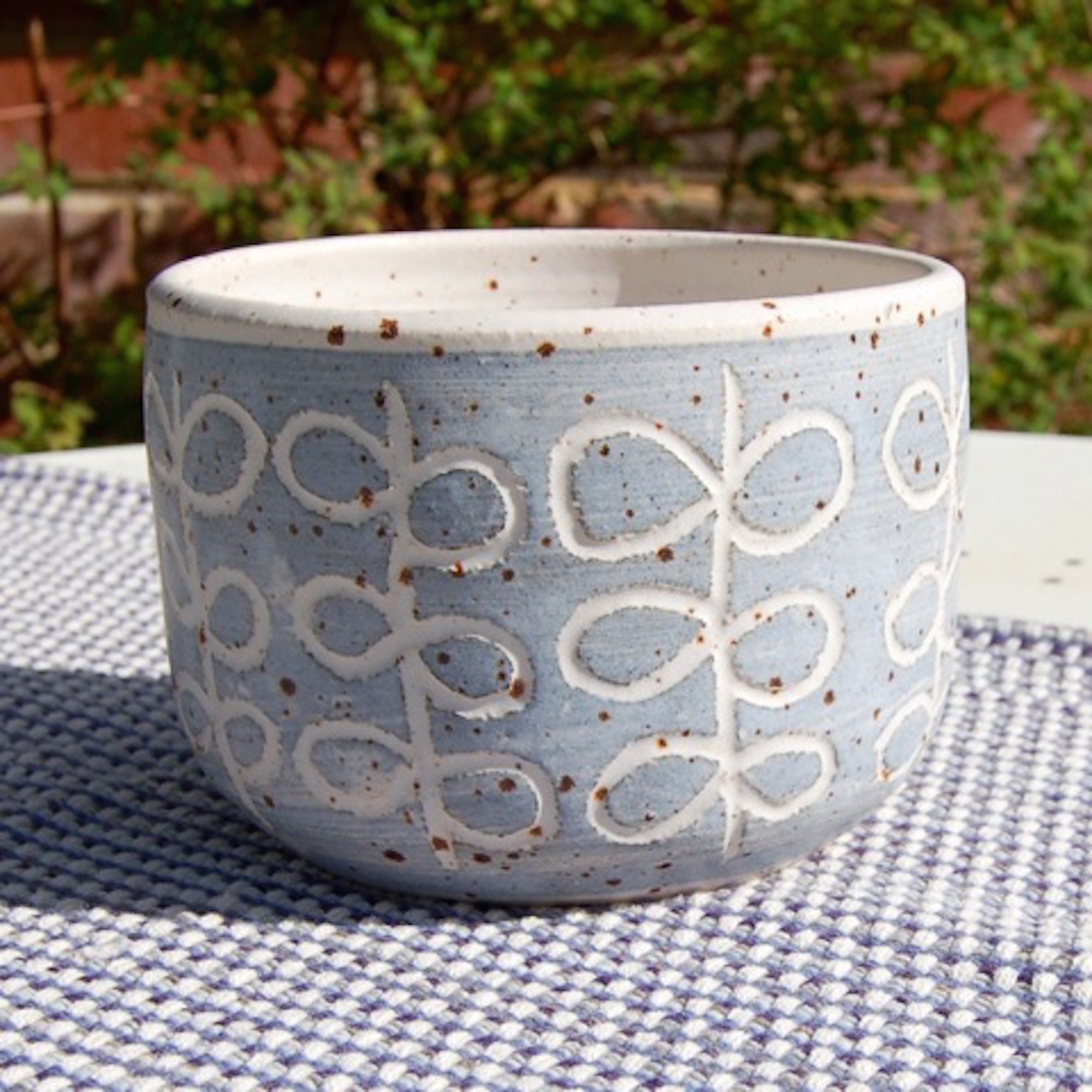 Tried out underglaze pencil on this small planter… hoping this fires  nicely!! : r/Pottery