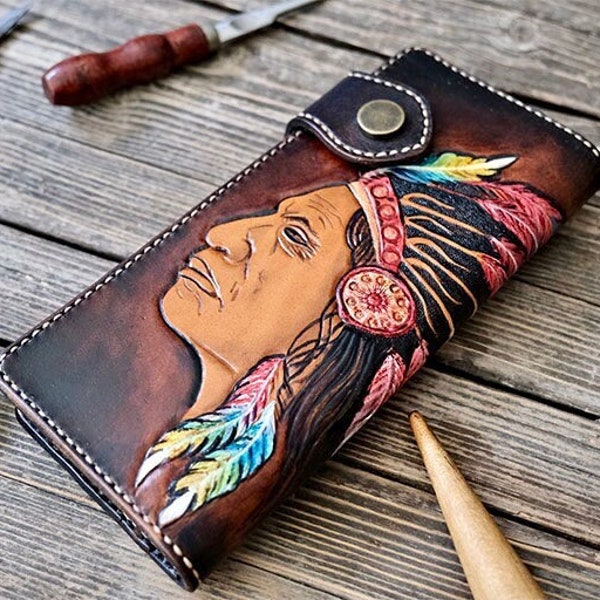 Cartera tallada hecha a mano, arte nativo americano, arte apache de las primeras naciones en cartera, cartera de cuero para hombre, cartera de cuero larga para mujer