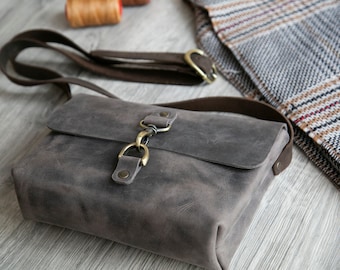 Small crossbody leather bag, distressed leather shoulder bag, Grey leather purse with shoulder strap, crossbody bag