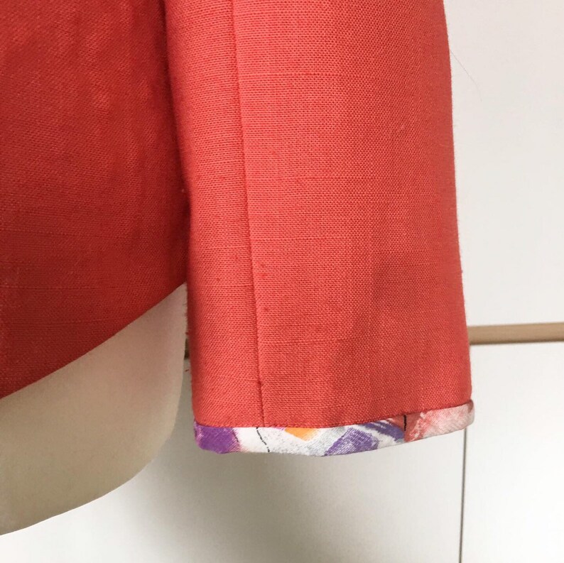 Vintage 80s PETER BARRON salmon pink blazer with printed piping matching sewn in hankie and pearl buttons retro statement blazer in coral