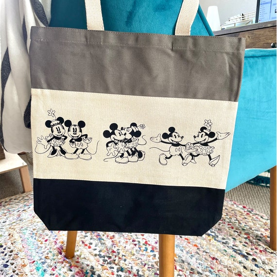 Minnie Mouse Makeup Bag, Small Minnie Inspired Canvas Bag, Girls  Personalized Gift, Bridesmaid Gifts, Disney Wedding 