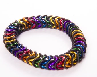 Stretchy Rubber Rainbow Chainmail Bracelet / Pride Chainmaille Bracelet / LGBT+ Jewellery / Box Weave / Gay Flag Jewelry / Stretch