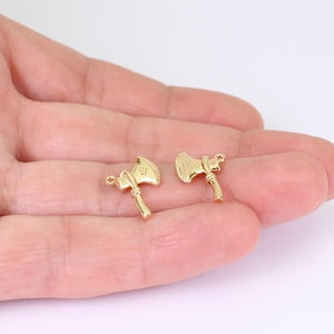1/2 x Tomahawk Axe Charms, 18K Gold Plated Western Style Charms, 16mm x 10mm, by JMSLondonCo.