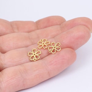 2/4/8/16 x Tiny Flower Charms, 18K Gold Plated Brass, 11mm, Open Back Flower Bezels, by Jewellery Making Supplies London ( JMSLondonCo )