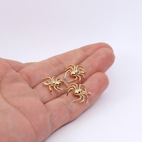 2/4 x Spider Charms, 18K Gold Plated Brass 3D Realistic Spider Charms, Halloween DIY, 16mm x 18mm, by JMSLondonCo.