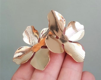 2/4/8 x Large Gold Plated Flower Cabochons / Floral Embellishments, 45mm x 41mm, 14K Gold Plated Copper, by JMSLondonCo.