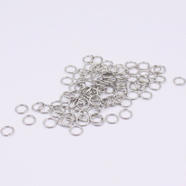 100/200 x 5mm Platinum Plated Jump Rings, Wire Diameter 0.7mm, by Jewellery Making Supplies London (JMSLondonCo)