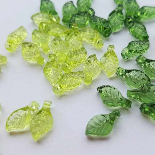 50/100/200 x Tiny Green Acrylic Leaf Beads, Two Colours Even Mix of Green Lucite Leaves, 10mm x 5mm, by JMSLondonCo.