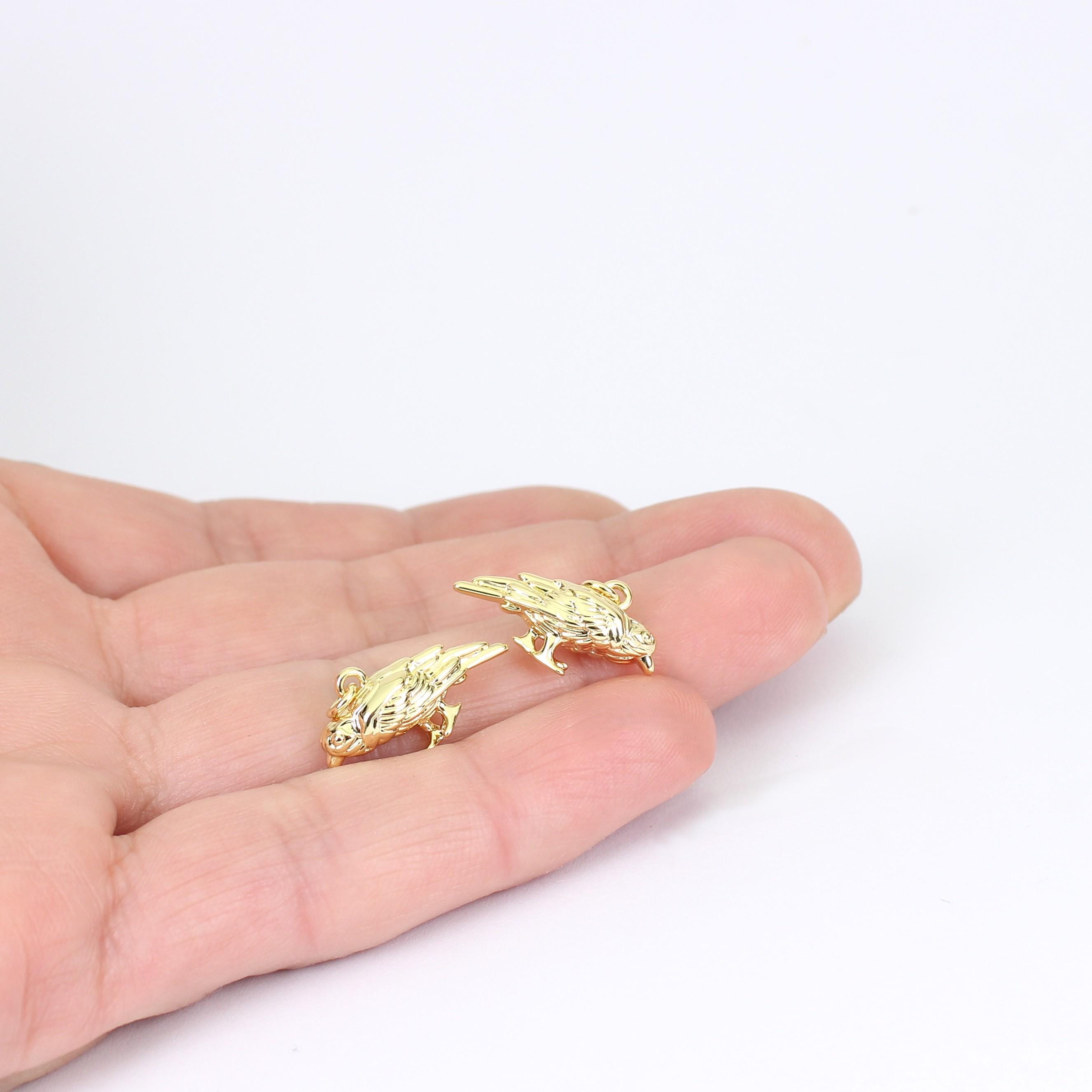 真鍮・金メッキ　小鳥 1/2 x 3D 小さな鳥のチャーム、精巧なディテール、金メッキ真鍮、22 mm