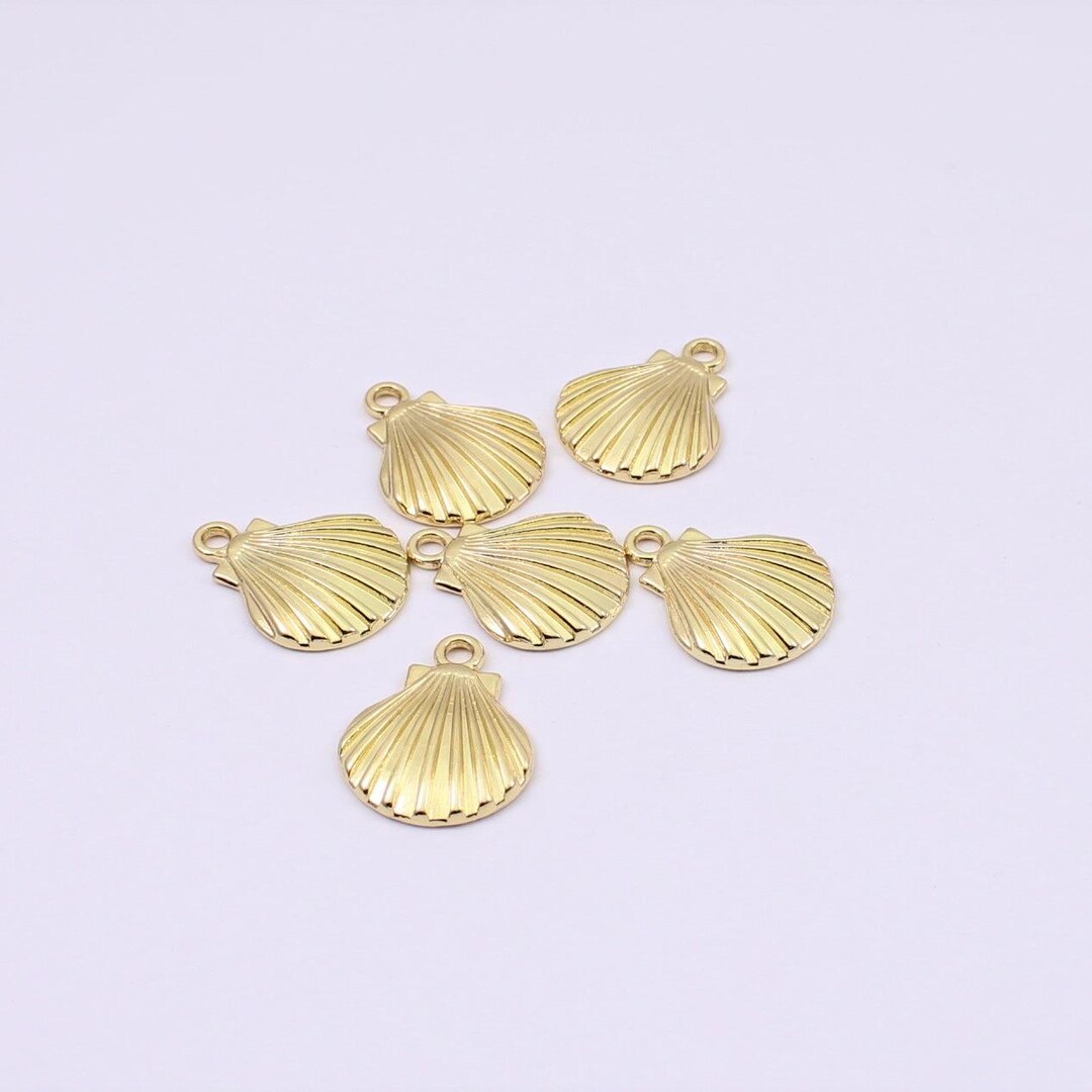 4/8 X Gold Plated Shell Charms, 20mm X 16mm, by Jewellery Making ...