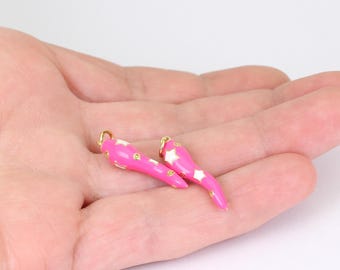 1/2/4 x Enamel Horn of Plenty Pendant, Neon Pink with White Enamel Stars, 26mm x 6mm, by Jewellery Making Supplies London ( JMSLondonCo )