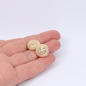5/10 x ライオンヘッドラウンドコートボタン、15 mm ゴールドメッキシャンクボタン、Jewellery Making Supplies London (JMSLondonCo) 製